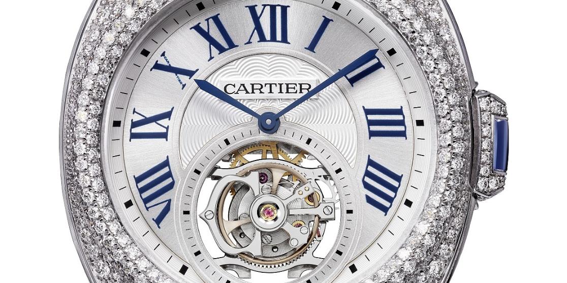 The 35 mm replica Clé De Cartier HPI00933 watches have silver-plated dials.